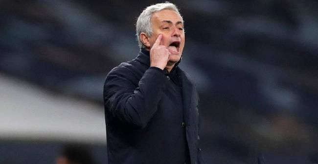 美臀美女被他爆操