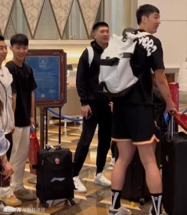 伊人a.v在线